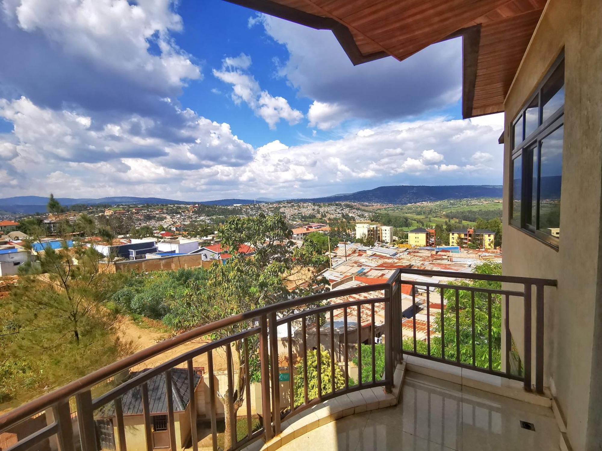 Peponi Living Spaces Hotel Kigali Exterior photo